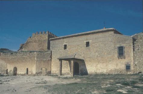  El Castillo de Zumelle: Un Remanso Histórico y Encantador en las Alturas Italianas